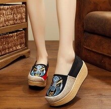 2019 spring and autumn new embroidered single shoes Peking Opera mask linen side canvas national wind women's shoes
