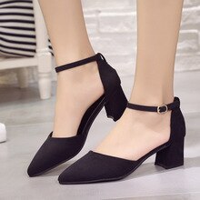 2019 summer new pointed word buckle with shallow mouth thick with low heel high heel women's sandals