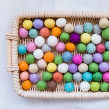 40pc 20mm 100% Wool Felt Ball Fluffy Soft Pompom Balls Colorful Round Felt Ball DIY Kids Room Wall Decoration Or Handmade Gifts