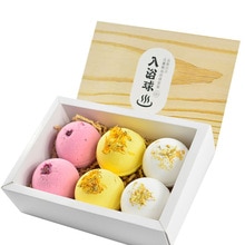 6PCS Bath Salt Ball Handmade Soap Natural Organic Bubble Bomb Salt Ball Moisturizing Essential Oil Bubble Bath Scrub Bath Salt