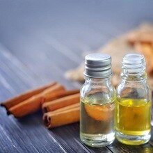 Cinnamon essential oil is a natural aphrodisiac. It can firm the loose skin after losing weight and resist aging