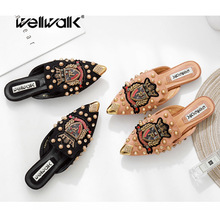 Crown Design Mules Women Slipper Pointed Toe Shoes Suede Embroidery Design Pearl Decoration Wedding Shoes Ladies Fashion Slides