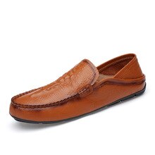 Summer Outdoor Light Soft Leather Men Shoes Loafers Slip on Comfortable Moccasins Flats Casual Boat Driving Shoes Size 36-46 *