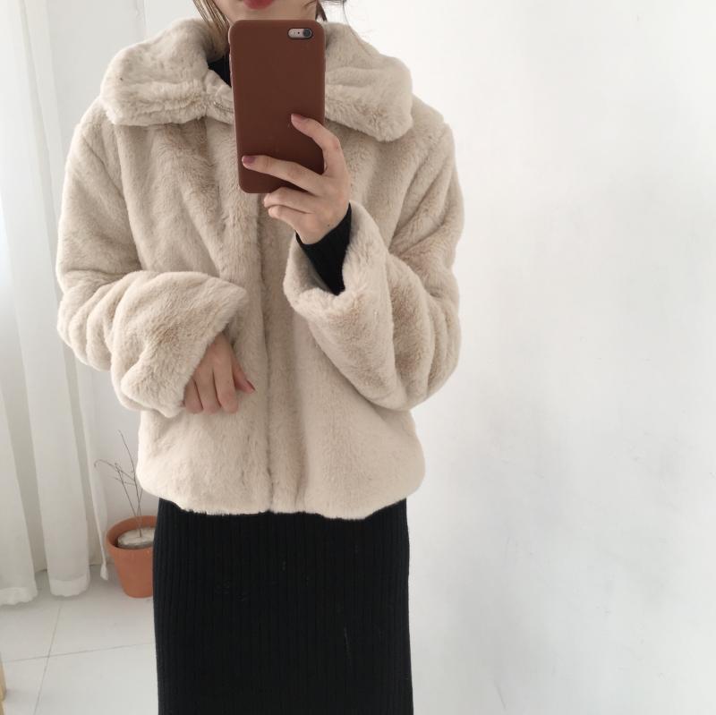 Women Loose Winter Short Coat Elegant Turn Down Collar Faux Fur Jackets Casual Female  Coats Solid Outwear